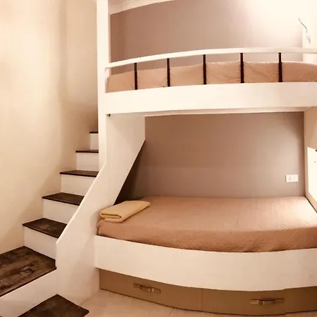 Maltese Venice Apartment Senglea